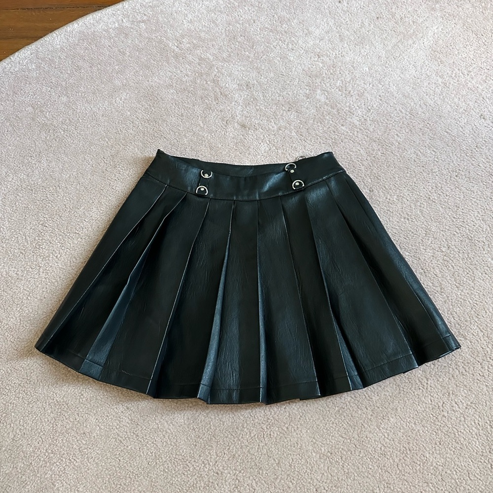 Forever 21 Black Skater Mini Skirt